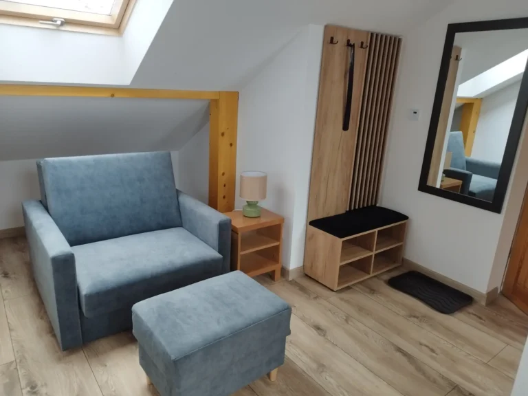Krzywa8 - apartamenty Wisła - kanapa