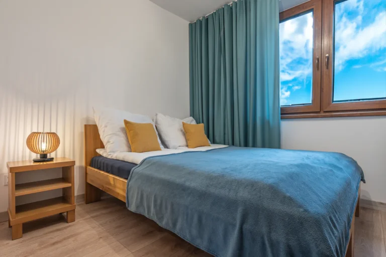 Krzywa8 - apartamenty Wisła - łóżko